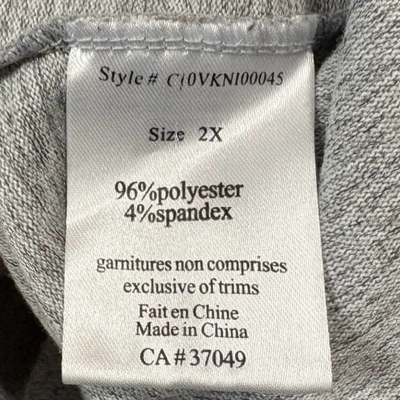 NWOT, Claire France, Plus Size Floral Sweater, 2X, Gray - Picture 7 of 10